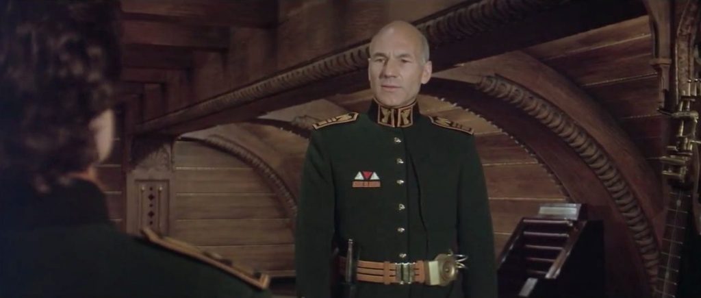 patrick-stewart-as-gurney-halleck-in-dune