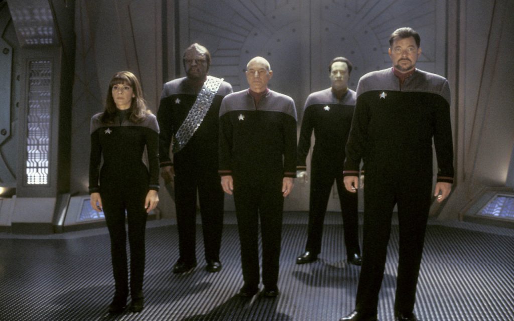 star_trek_the_next_generation_1920x1200_02